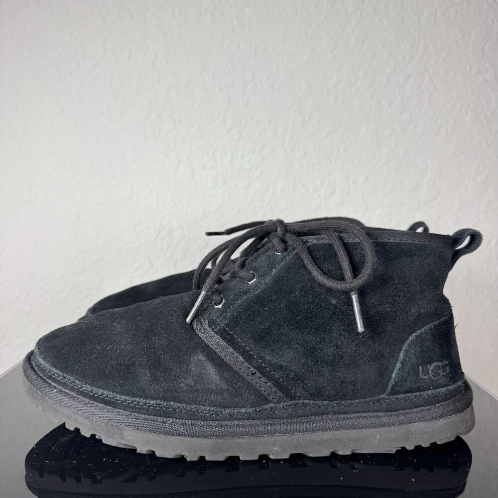 UGG Neumel Mens Size 9 Black Suede Fur Lined Ankle Chukka Boots Style 3236